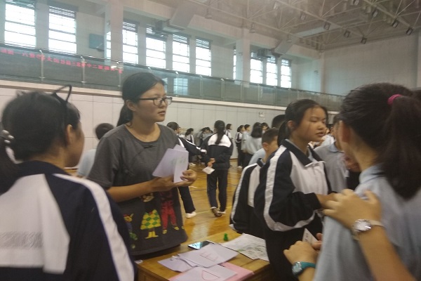 同学们积极报名